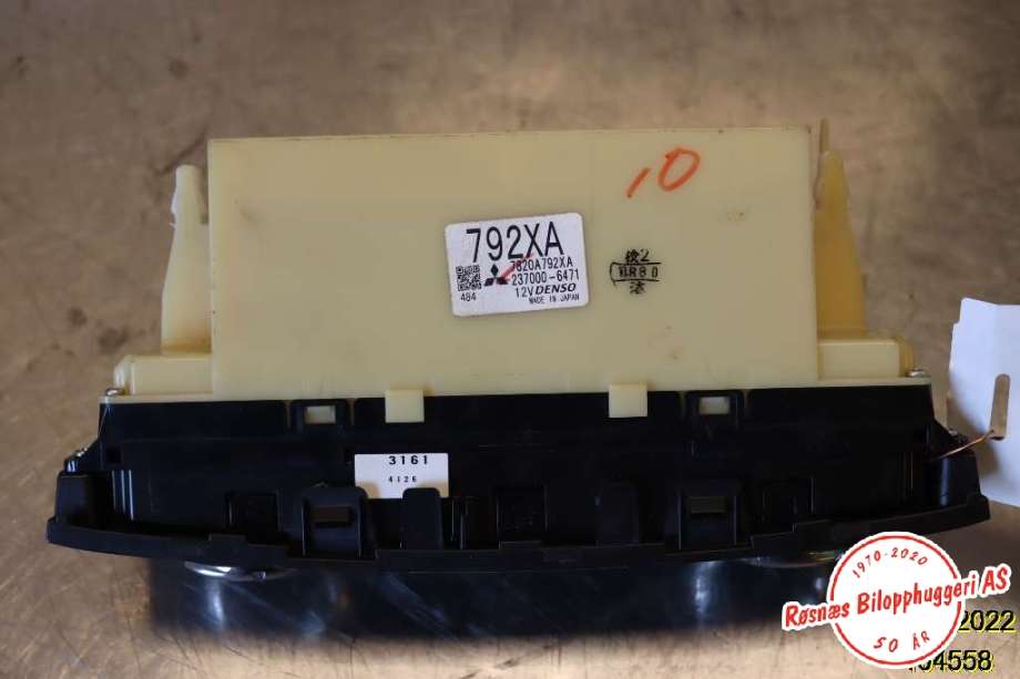Varmeapparat betjening til Mitsubishi Pajero 2016-2019 (Type IV, Fase 2)  (MITSUBISHI|23700-6471|)