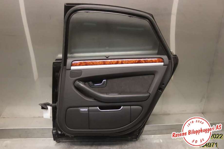 Dør høyre bak til Audi A8 2003-2010 (Type II) (AUDI|)