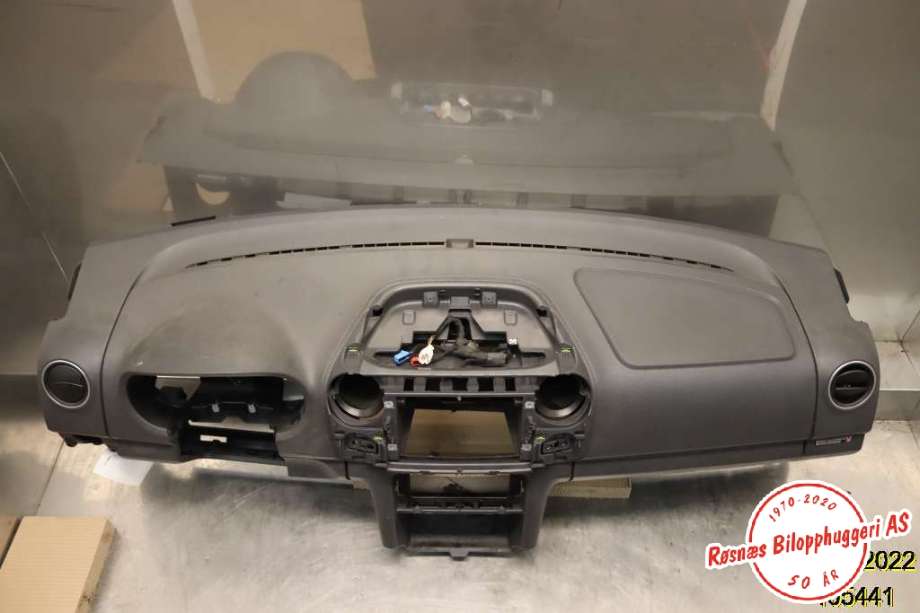 Dashbord til VW Amarok 2010-2016 (Type I, Fase 1) (VOLKSWAGEN|)