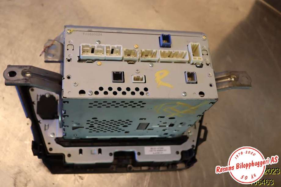 Bilstereo navigasjon til Toyota Prius +7 2012-2020 (Type III) (stasjonsvogn) (stasjonsvogn) (TOYOTA|86113-60W320|86804-47170|)