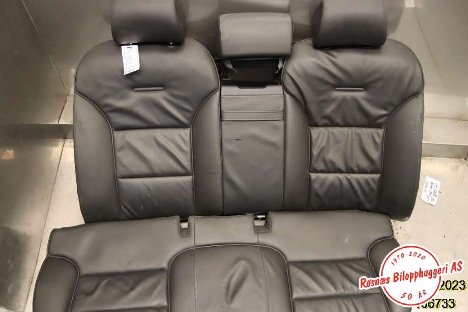 Sete sett til Audi A8 2003-2010 (Type II) (AUDI|)