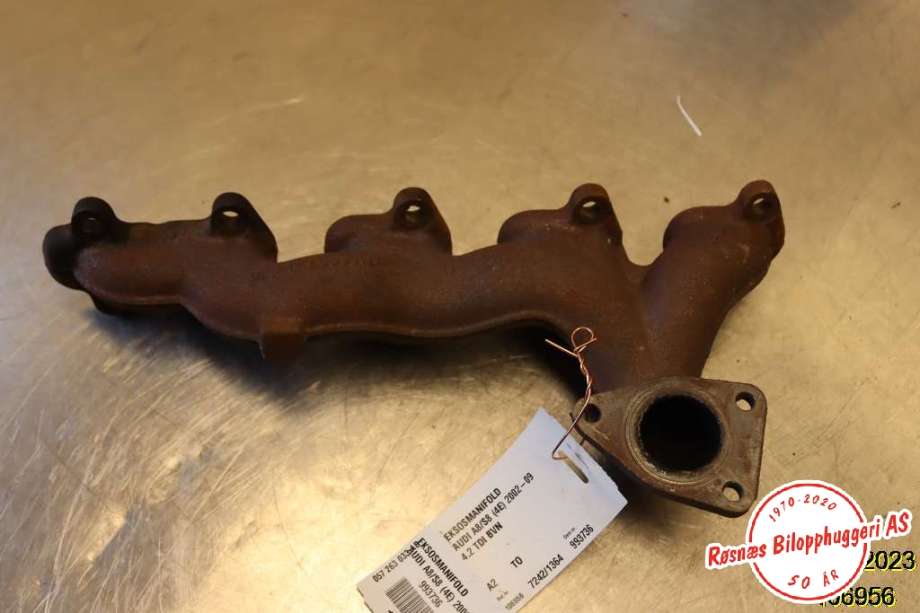 Manifold eksos til Audi A8, 2003-2010 (Type II)  (AUDI|057 263 033 AB)