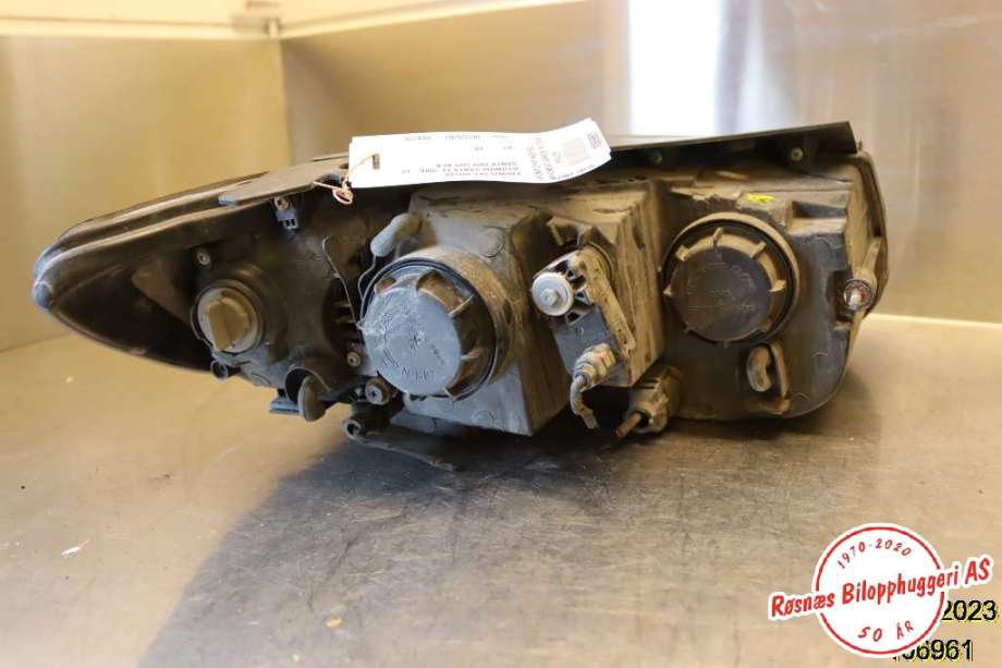 Frontlykt høyre halogen til Hyundai Santa Fe 2006-2009 (Type II, Fase 1)  (HYUNDAI|92102 2B021|)