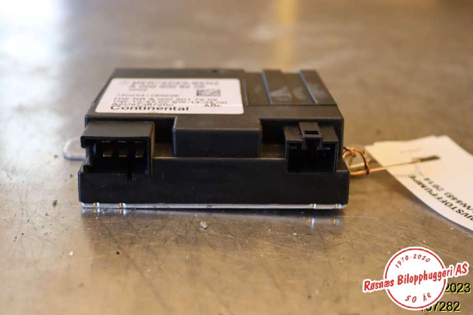 Styreenhet drivstoffpumpe til Mercedes Vito 2014-->> (W447) (W447) (MERCEDES|A 000 900 82 06|)