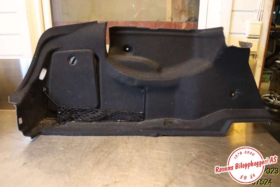 Bagasjerom teppe/gulvplate til Mercedes E-Klasse, 2009-2013 (Fase 1) (W212) (W212) (MERCEDES|A 212 690 1541/9F08)