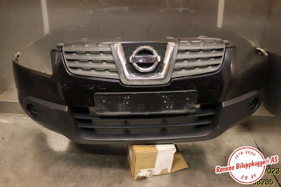 Støtfanger foran til Nissan Qashqai, 2007-2010 (Type I, Fase 1)  (NISSAN|)