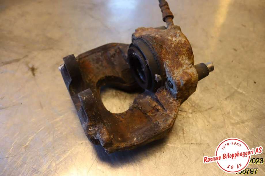 Bremsecaliper venstre foran til VW Transporter / Caravelle 2003-2009 (Fase 1) (T5) (T5) (VOLKSWAGEN|7L6 615 124 F|)