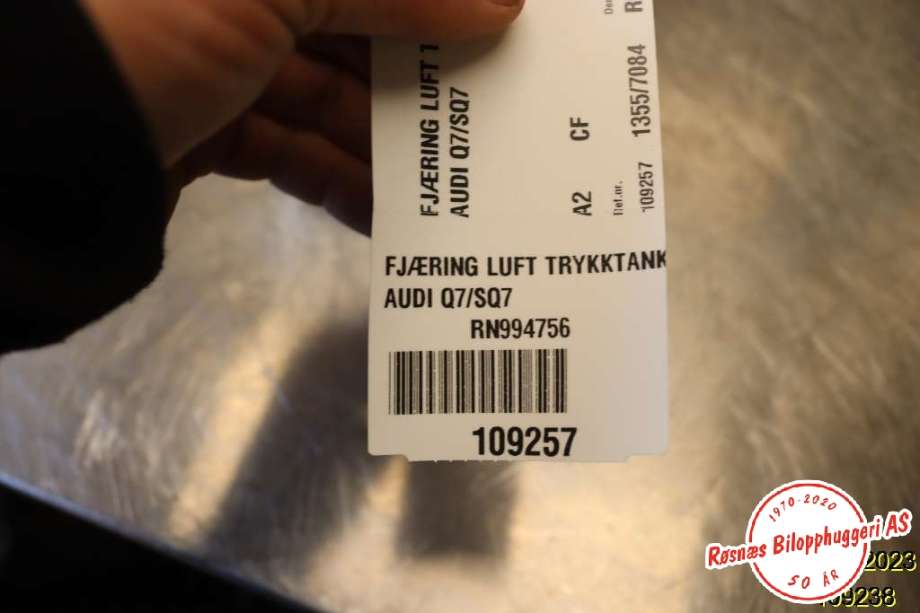 Hanskerom til Audi Q7 2006-2010 (Type I, Fase 1) (AUDI|)