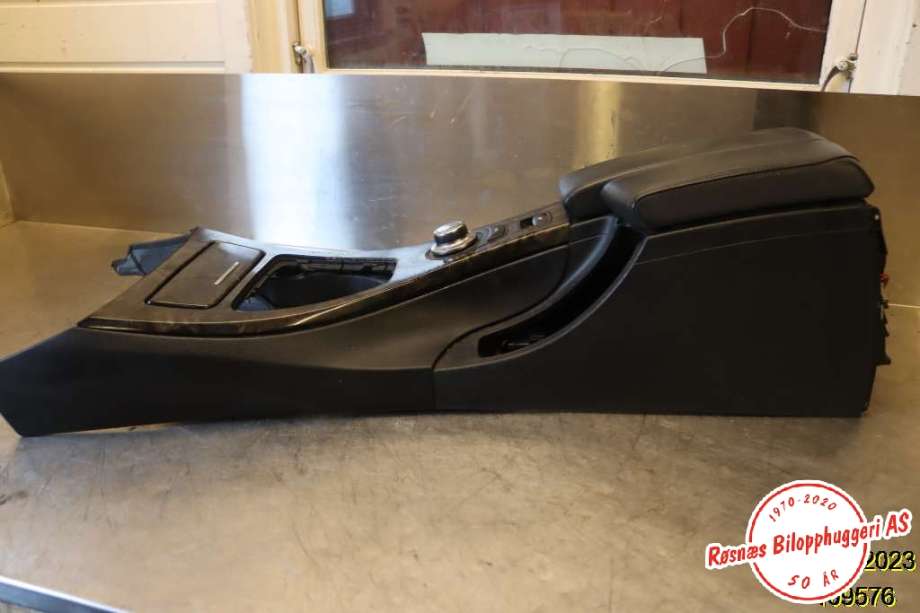 Innredning, Konsoll til BMW 3-Serie, 2005-2011 (E90/E91/E92/E93) (E90/E91/E92/E93) (BMW|)