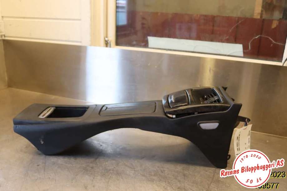 Innredning, Konsoll til BMW 3-Serie, 2005-2011 (E90/E91/E92/E93) (E90/E91/E92/E93) (BMW|)