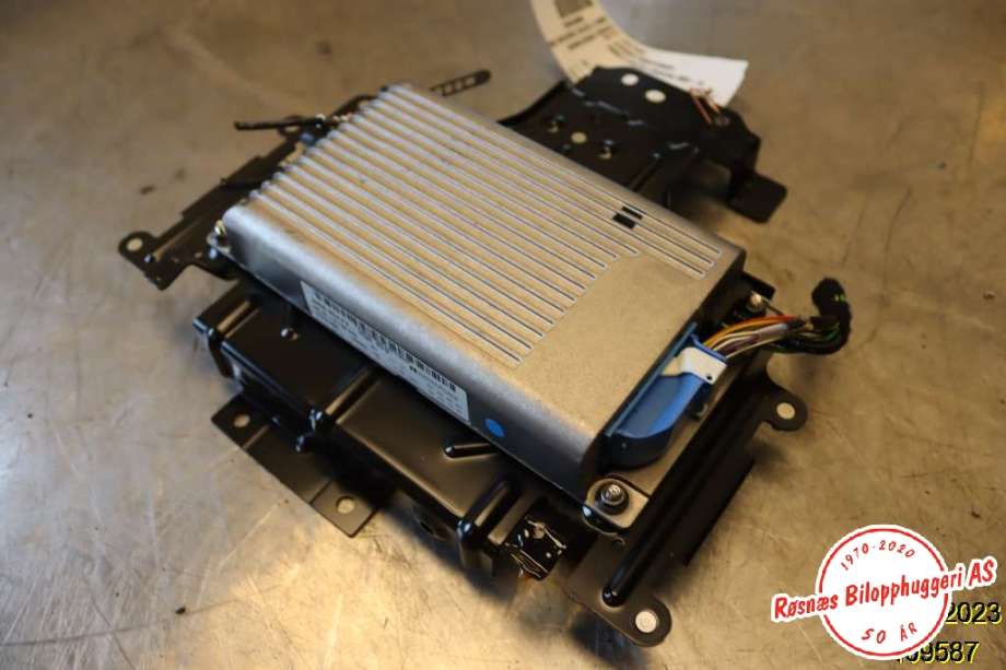 Bilstereo forsterker til BMW 3-Serie 2005-2011 (E90/E91/E92/E93) (E90/E91/E92/E93) (BMW|77571305|)