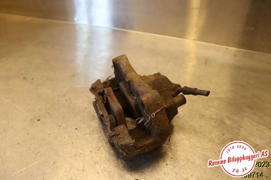 Bremsecaliper høyre foran til VW Transporter / Caravelle, 2003-2009 (Fase 1) (T5) (T5) (VOLKSWAGEN|7L6 615 124 F)