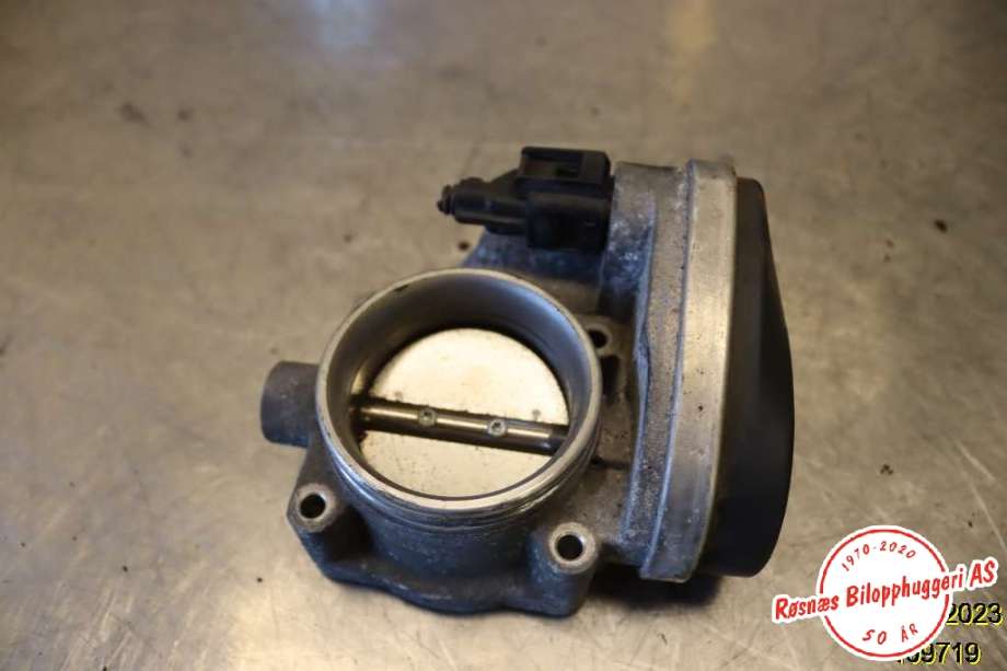 Spjeldhus til BMW 3-Serie, 2005-2011 (E90/E91/E92/E93) (E90/E91/E92/E93) (BMW|1354 1 439 224-04)