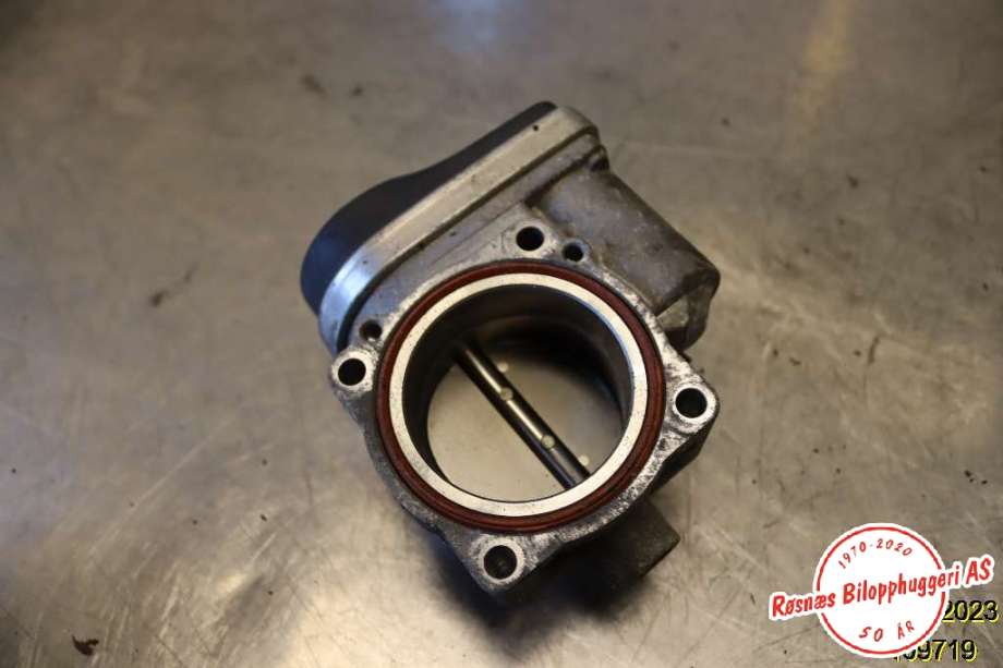 Spjeldhus til BMW 3-Serie 2005-2011 (E90/E91/E92/E93) (E90/E91/E92/E93) (BMW|1354 1 439 224-04|)