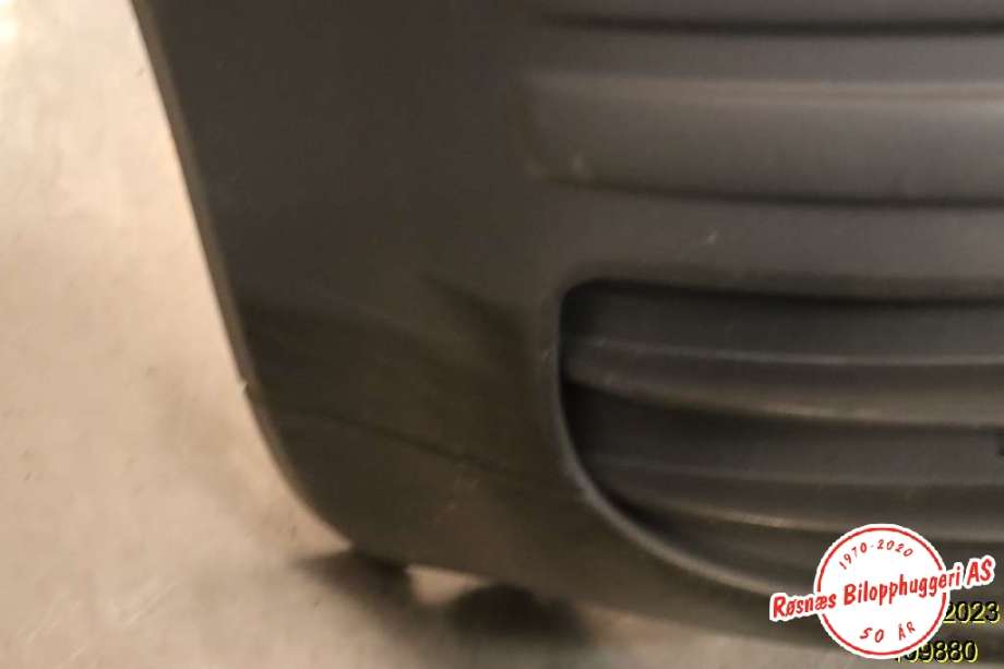 Støtfanger foran til VW Caddy 2004-2010 (Type III, Fase 1) (VOLKSWAGEN|)