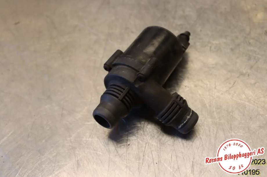 Vannpumpe til BMW X5 2007-2013 (E70) (E70) (BMW|64116951549|)