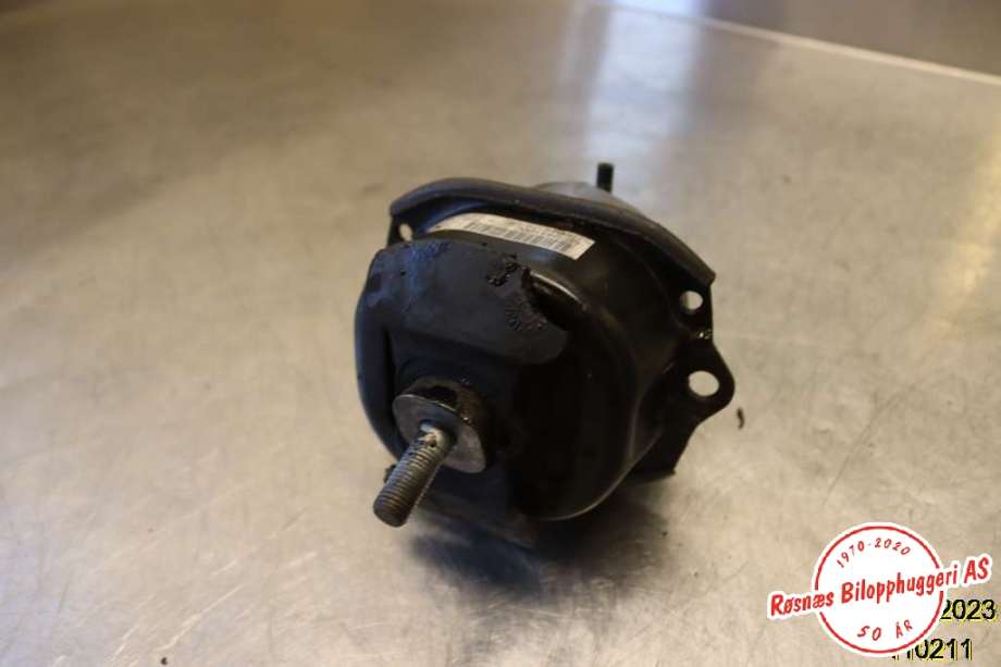 Motorfeste til BMW X5 2007-2013 (E70) (E70) (BMW|P678441602|)