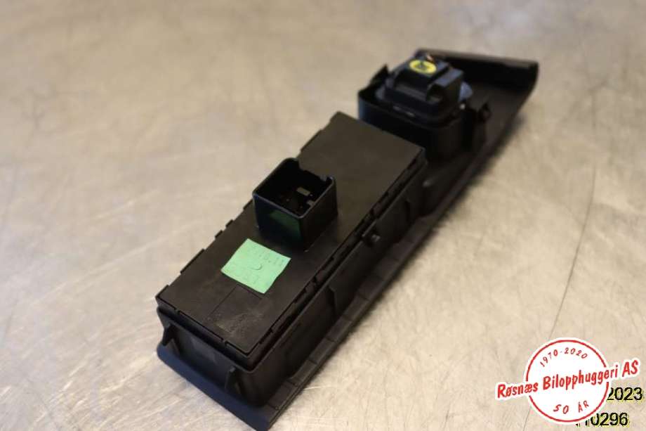 Bryter ruteheis til VW Passat 2011-2015 (B7) (B7) (VOLKSWAGEN|3AB857857A|)