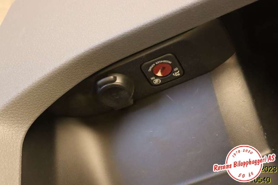 Hanskerom til Peugeot Expert 2016-->> (Type III) (PEUGEOT|)