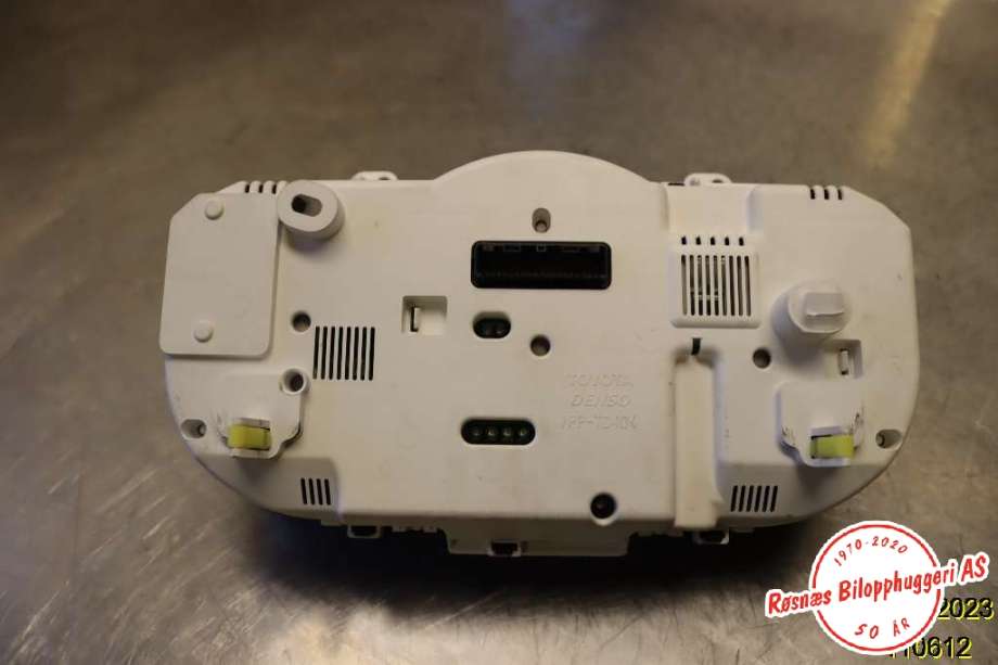 Speedometer til Toyota RAV4 2006-2009 (Type III, Fase 1)  (TOYOTA|83800-42D03|)