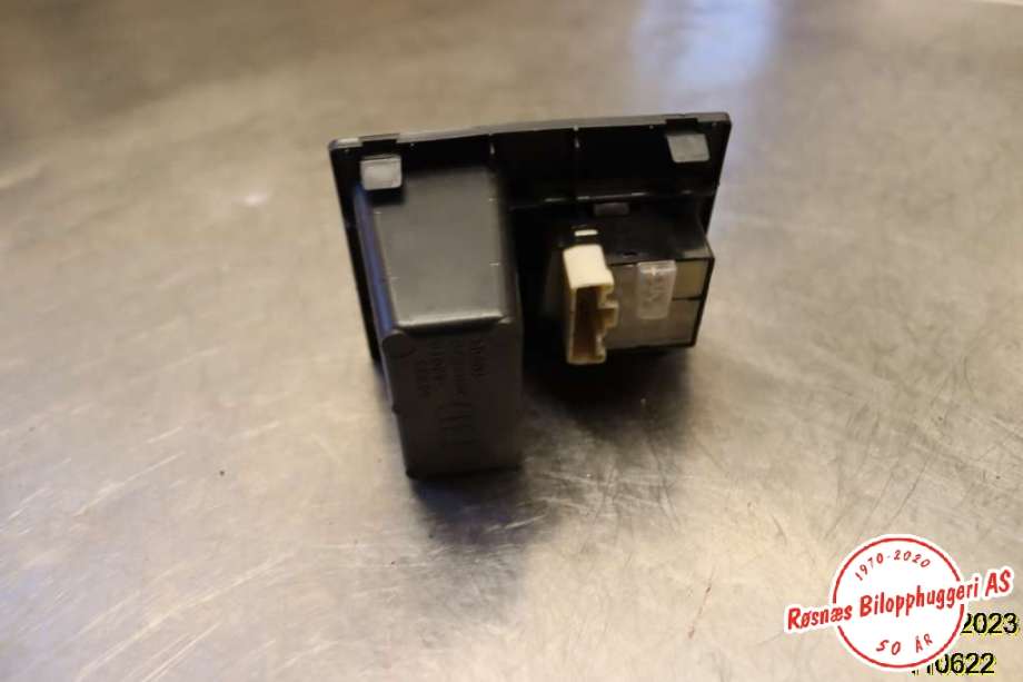 Bryter diverse til Toyota RAV4 2006-2009 (Type III, Fase 1)  (TOYOTA|)