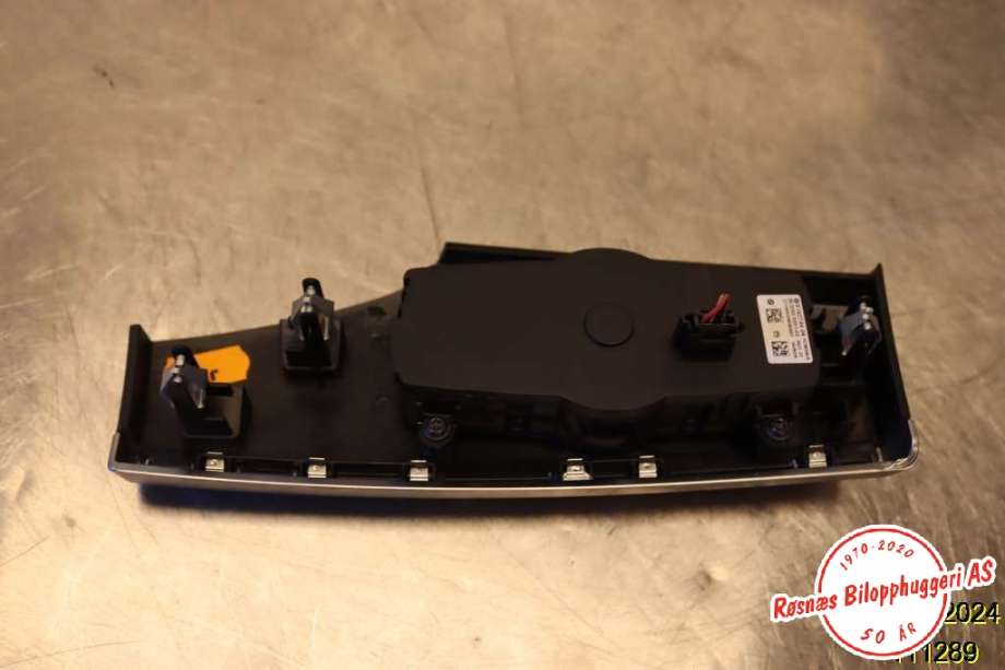 Bryter lys til BMW X3 2010-2017 (F25) (F25) (BMW|9192744 04|)