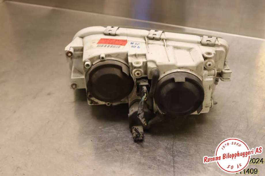 Frontlykt høyre halogen til Volvo V40 / S40 2000-2004 (Type I, Fase 2)  (VOLVO|30899879|)