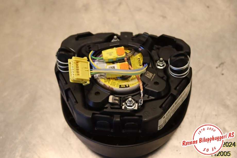 Airbag rattpute til Mercedes B-Klasse 2011-2018 (W246) (W246) (MERCEDES|A 000 860 07 00|)