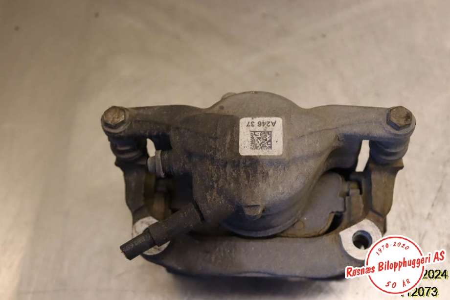Bremsecaliper høyre foran til Mercedes B-Klasse 2011-2018 (W246) (W246) (MERCEDES|A 000 421 68 81|)