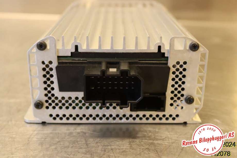 Bilstereo forsterker til Audi A8 2003-2010 (Type II) (AUDI|4E0 035 223 C|)