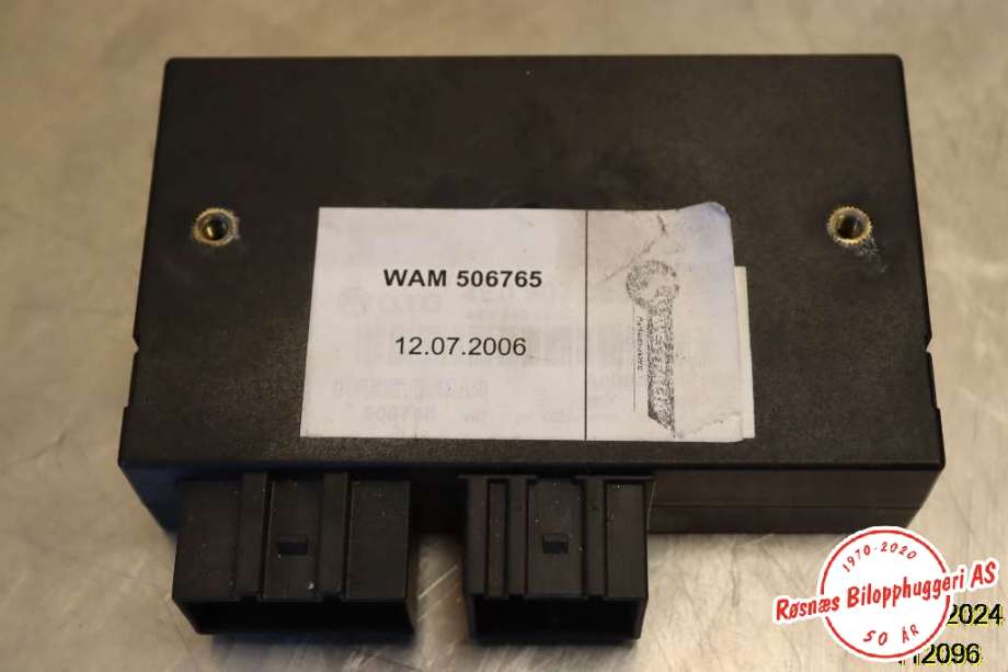 Styreenhet hengerfeste til Audi A8, 2003-2010 (Type II) (AUDI|4E0 907 383 C)