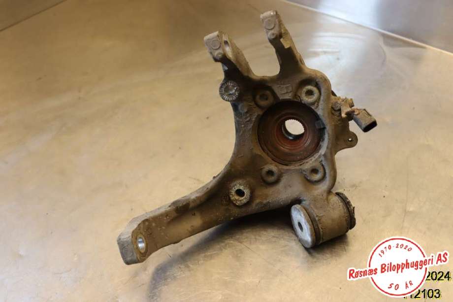 Hjulspindel venstre bak til Audi A8 2003-2010 (Type II)  (AUDI|4E0 505 435 C|)