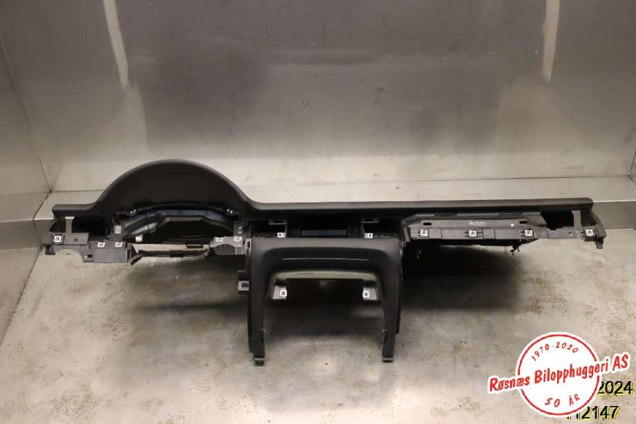 Dashbord til Audi A8, 2003-2010 (Type II) (AUDI|4E1 857 003 D)