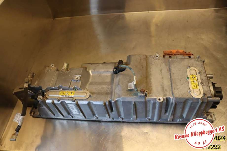 DCDC converter hybrid til BMW 2-Serie, 2014-2021 (F22/F23) (F22/F23) (BMW|12 36 8 661 835)