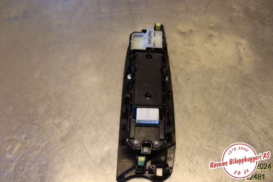 Bryter ruteheis til Toyota Prius 2016-2023 (Type IV) (combi) (combi) (TOYOTA|84040-47070|)