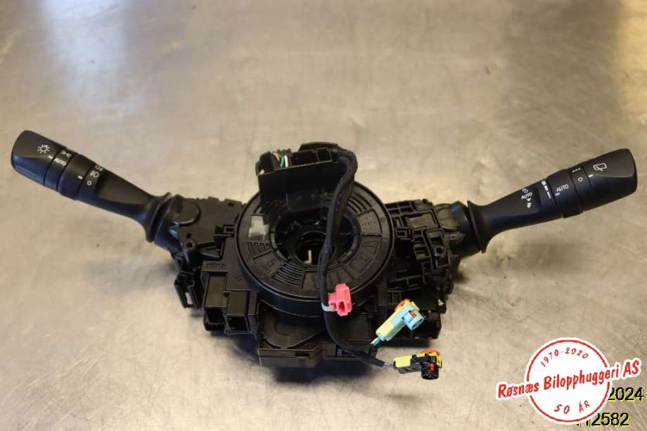 Bryter combi til Toyota Prius 2016-2023 (Type IV) (combi) (combi) (TOYOTA|89245-47010|)