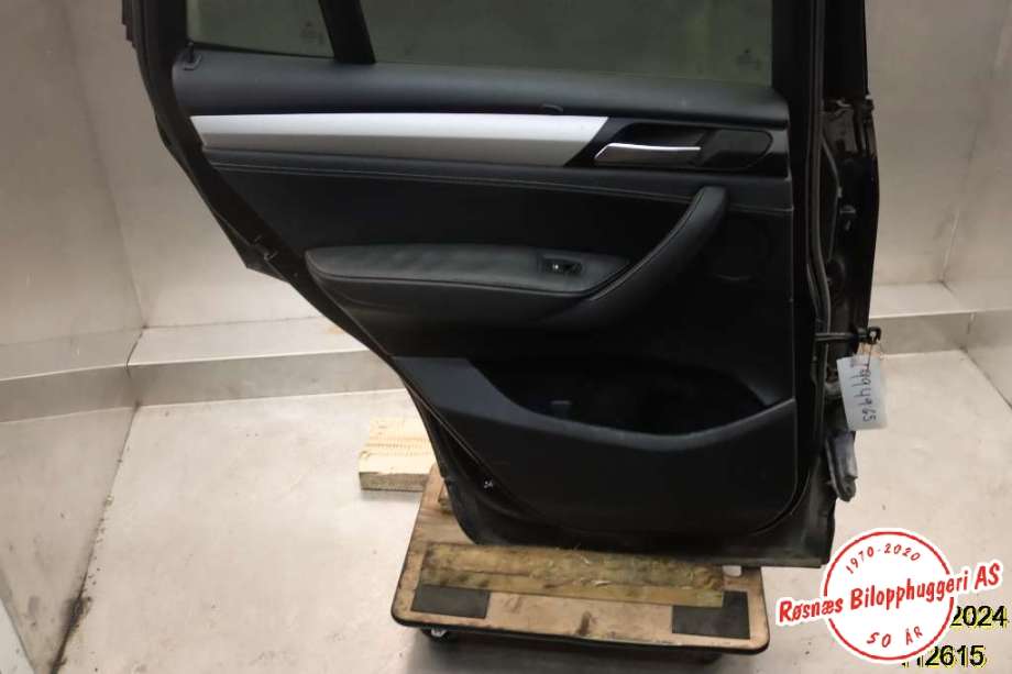 Dør venstre bak til BMW X3 2010-2017 (F25) (F25) (BMW|41 52 7 238 695|)
