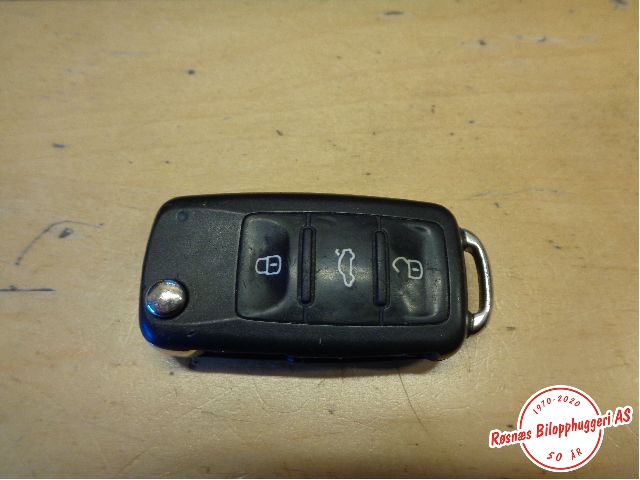 Nøkkel til VW Tiguan, 2011-2016 (Type I, Fase 2)  (VOLKSWAGEN|5K0 837 202 AD)