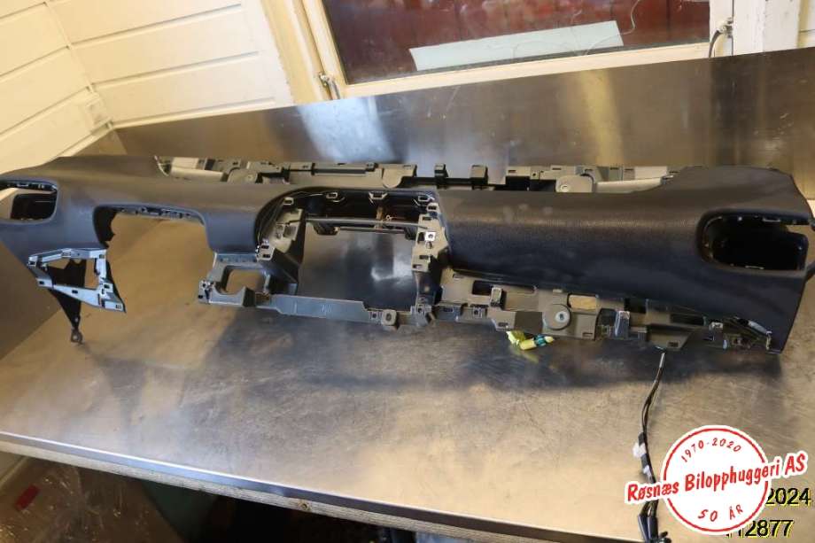 Dashbord til Toyota Prius, 2016-2023 (Type IV) (combi) (combi) (TOYOTA|)