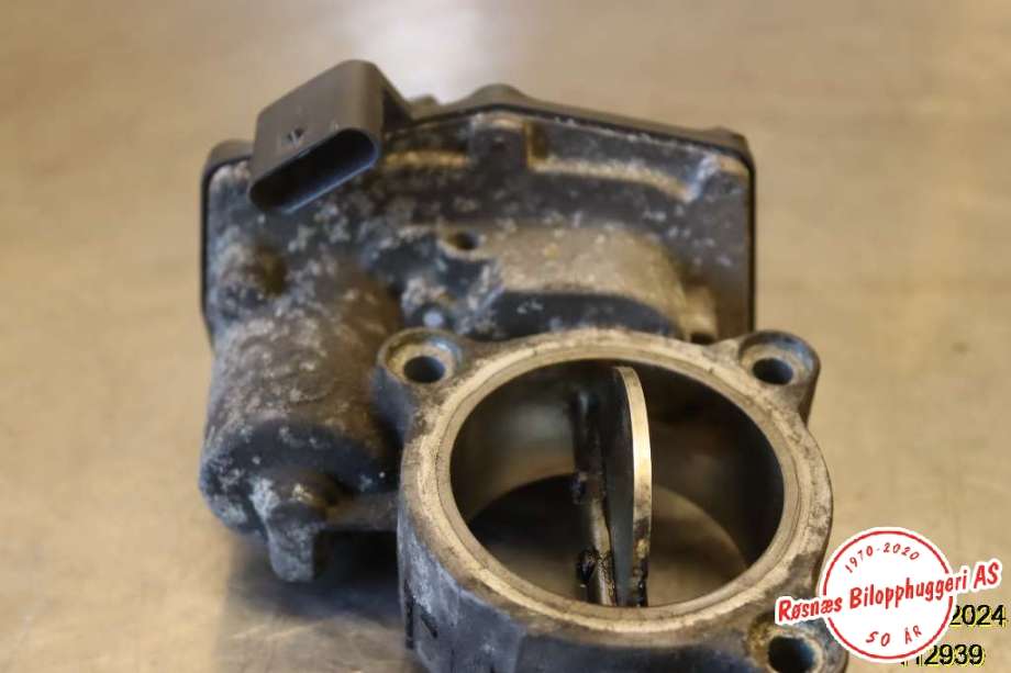 Spjeldhus til BMW 5-Serie 2010-2017 (F10/F11) (F10/F11) (BMW|13547810752 03|)