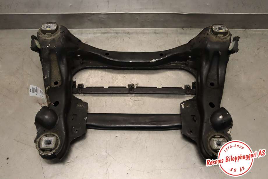 Travers foran hoved til Audi A8 2003-2010 (Type II)  (AUDI|)