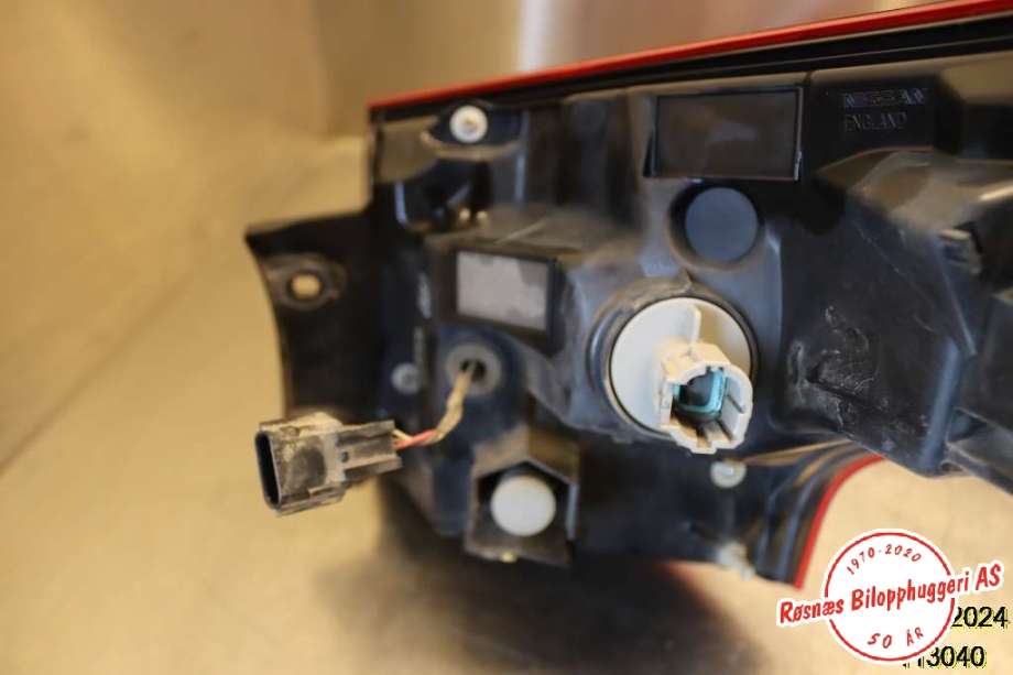 Baklykt venstre til Nissan Qashqai 2014-2021 (Type II)  (NISSAN|26555 HV00A|)