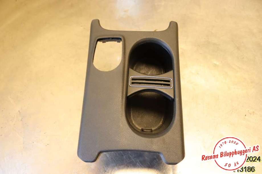 Dashbord koppholder til Mercedes CLA, 2013-2019 (C117) (C117) (MERCEDES|)