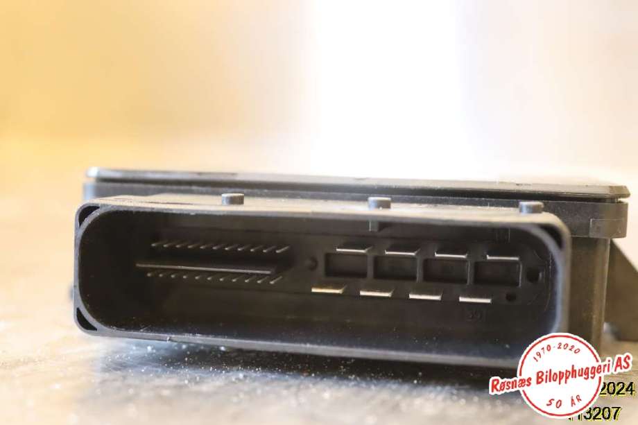 Styreenhet elektrisk parkbrems (EPB - Electric Parking Brake) til Mercedes CLA 2013-2019 (C117) (C117) (MERCEDES|A 246 900 52 03|)