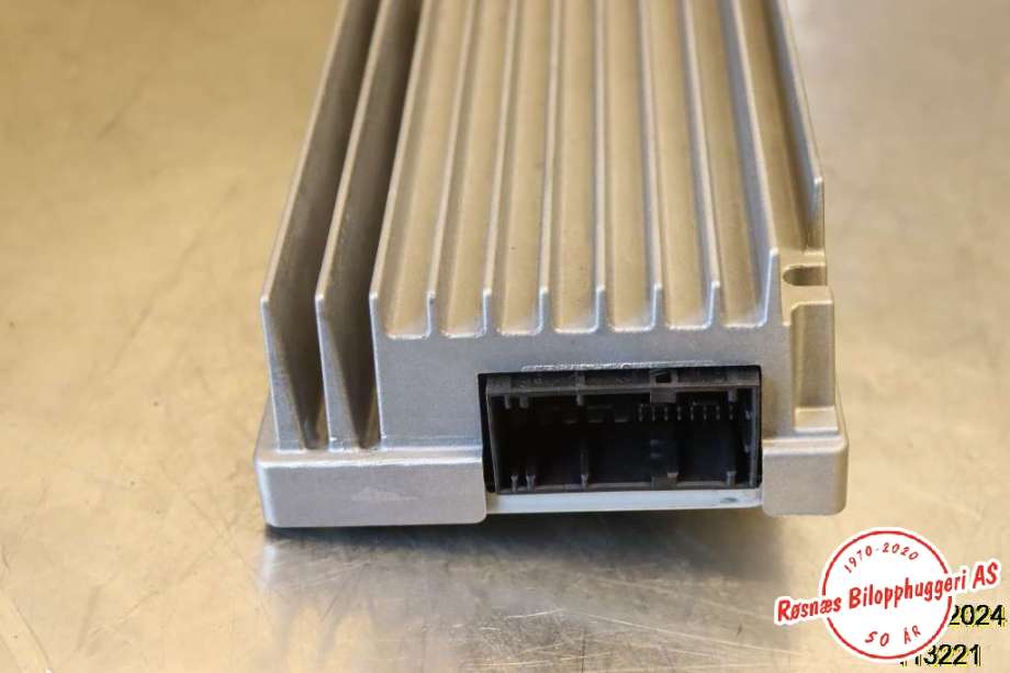 Bilstereo forsterker til BMW 3-Serie 2012-2018 (F30/F31/F34) (F30/F31/F34) (BMW|9286070|)
