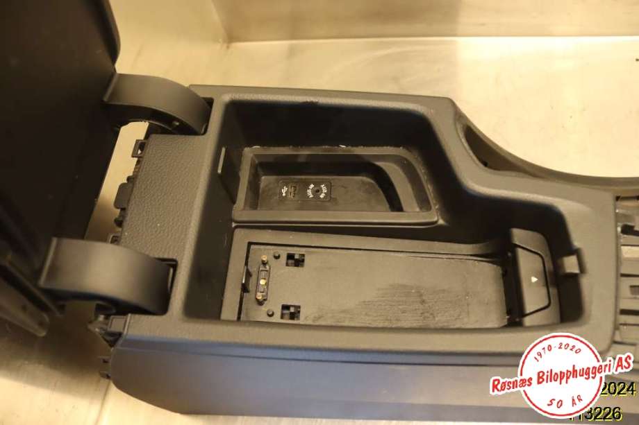 Innredning, Konsoll til BMW 3-Serie 2012-2018 (F30/F31/F34) (F30/F31/F34) (BMW|)