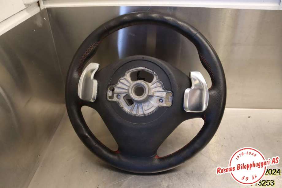 Ratt til BMW 3-Serie 2012-2018 (F30/F31/F34) (F30/F31/F34) (BMW|32 30 6 863 349|)