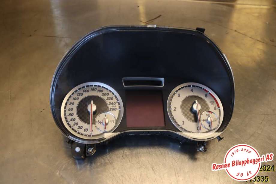 Speedometer til Mercedes A-Klasse, 2012-2018 (W176) (W176) (MERCEDES|A 176 900 01 01)