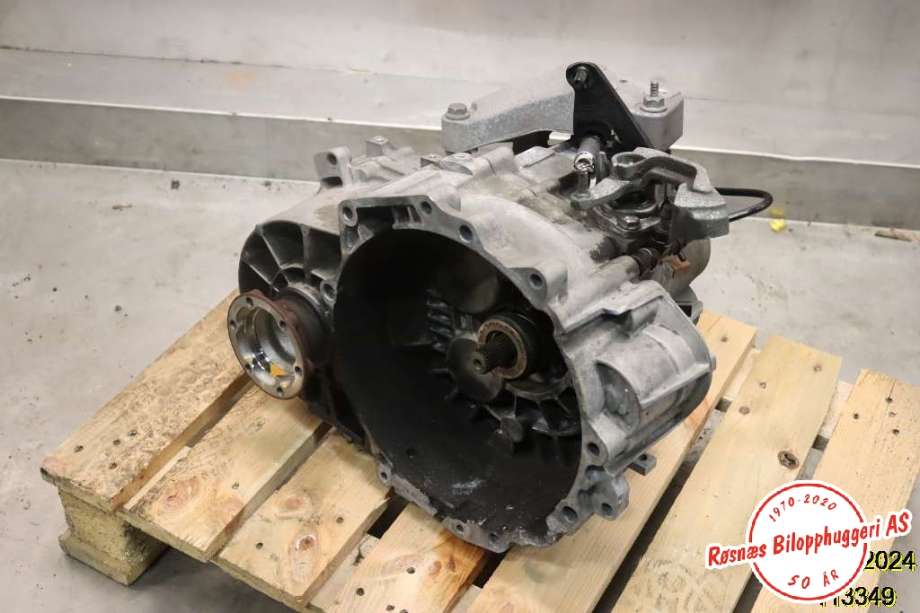 Girkasse manuell 6-trinn til VW Tiguan, 2011-2016 (Type I, Fase 2)  (VOLKSWAGEN|0BB 300 043 C)
