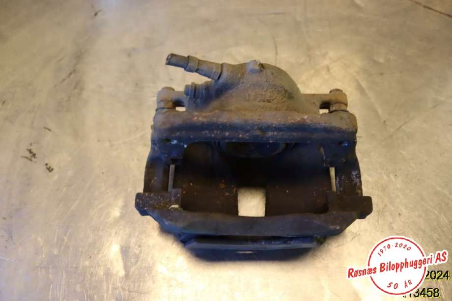 Bremsecaliper venstre foran til Mercedes CLA 2013-2019 (C117) (C117) (MERCEDES|A 000 421 39 81|)